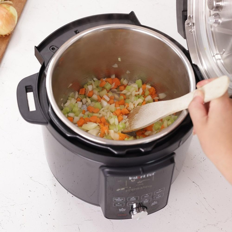 مولتی کوکر و زودپز برقی اینستنت مدل Instant Pot DPPC604 اورجینال ارسال فوری
