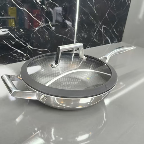 ماهیتابه وک استیل نچسپ(کف لیزری) نومر دبل ساید دو دسته سایز 26